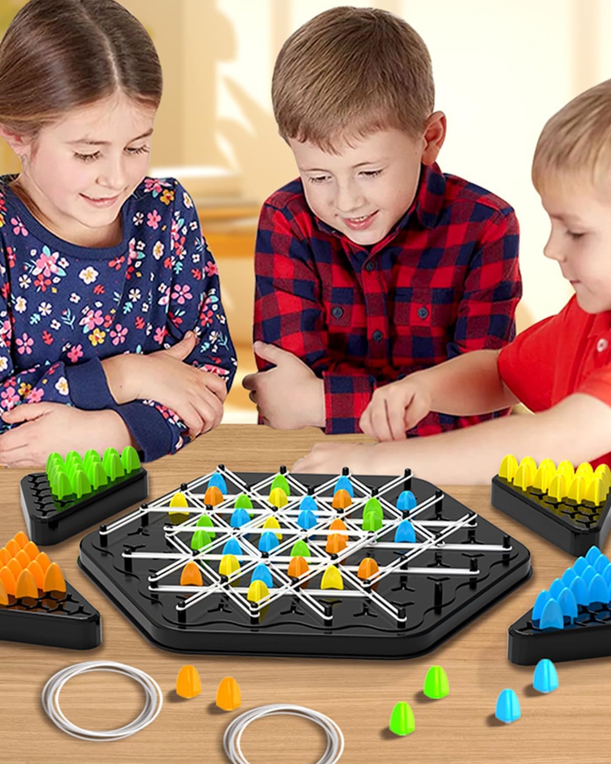 Jeu triangulaire avec élastique